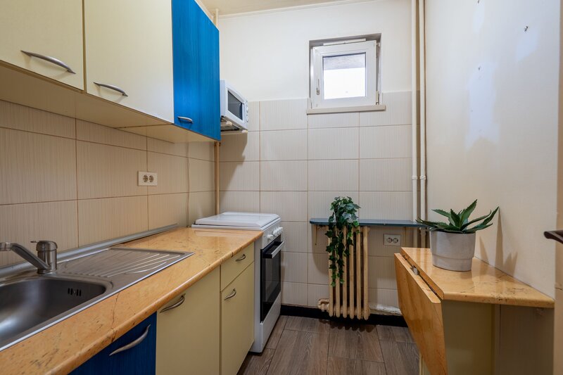 Diham comision 0% - Garsoniera cu vedere spre Parcul Cismigiu - bloc Diham ( MAI)